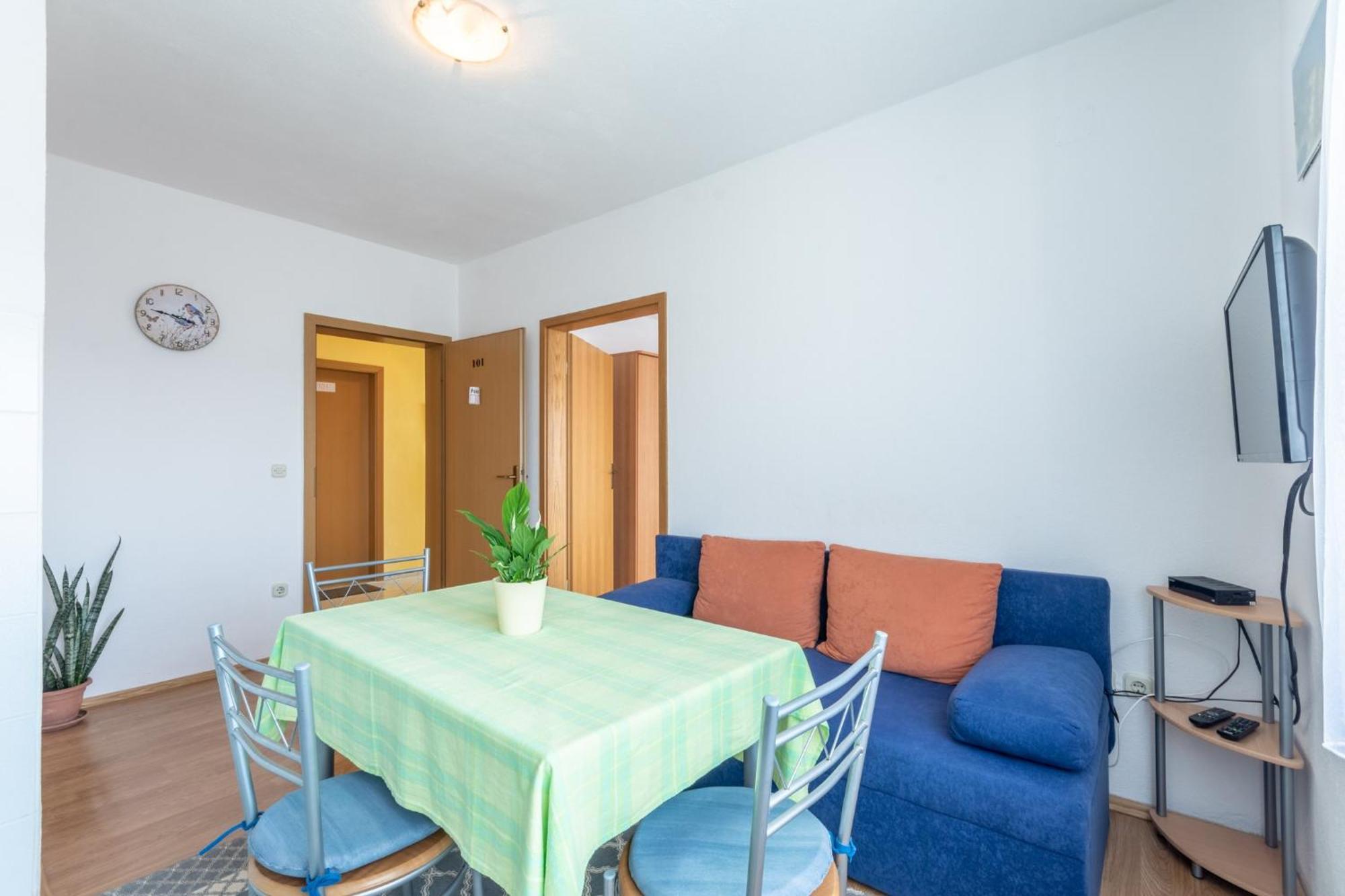 Apartments Mimi Трогир Стая снимка