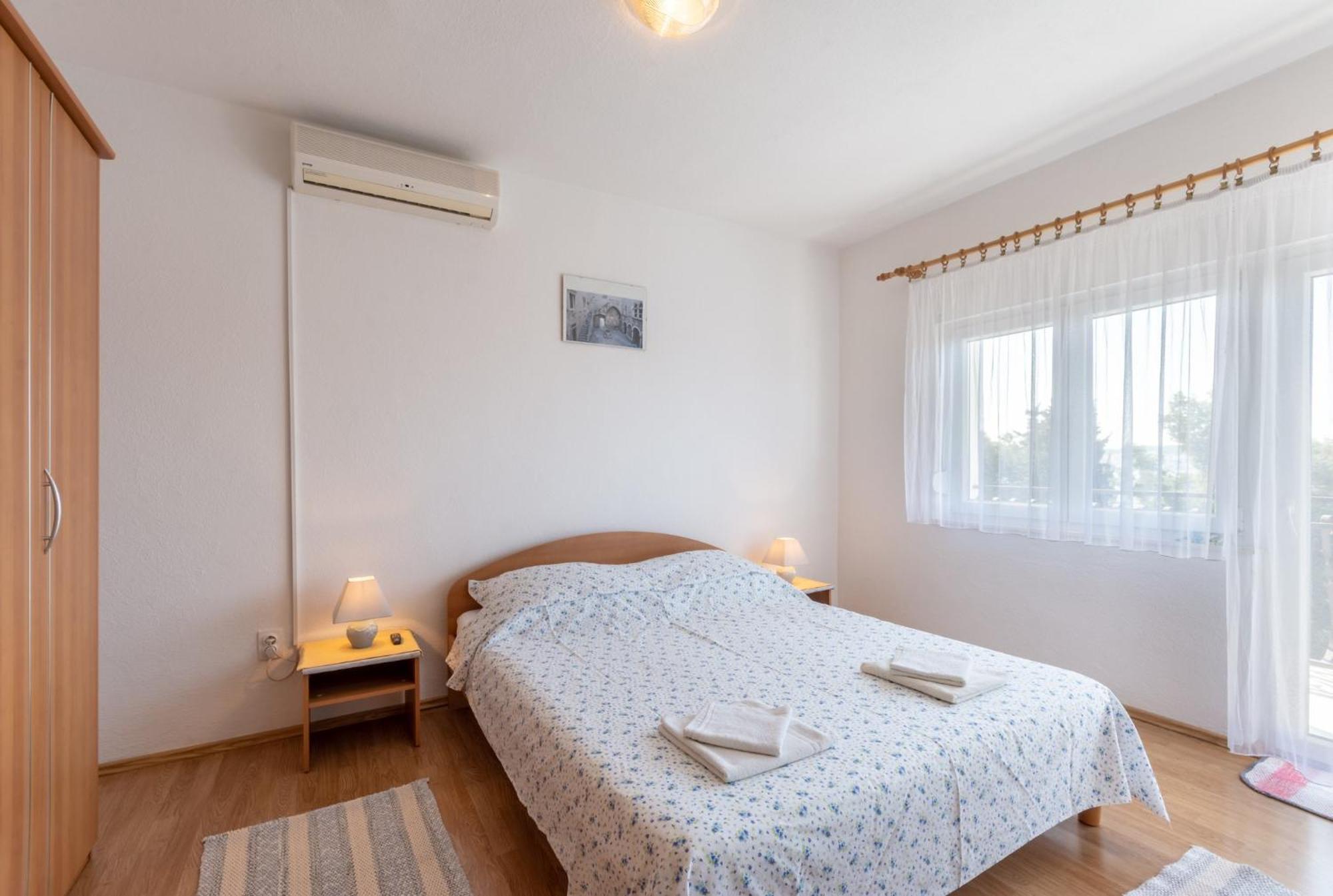 Apartments Mimi Трогир Стая снимка